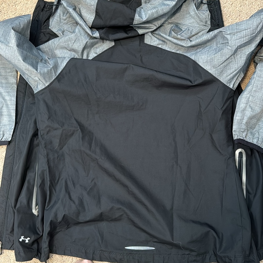 Under Armour Lightweight Running Jacket - image 7